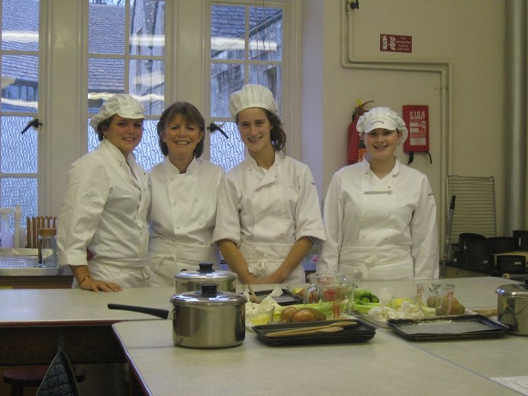 Школа Вестонбёрт (Westonbirt School), Тетбери