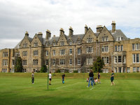 Стюарт Мелвилл (Stewart's Melville College), Эдинбург