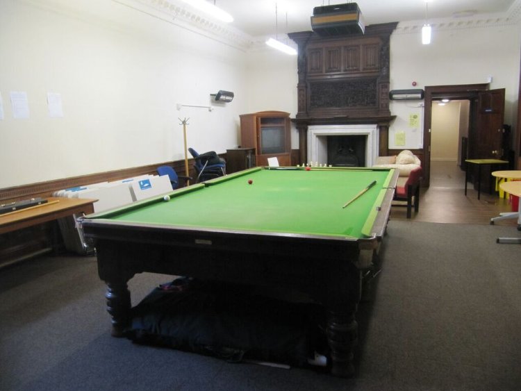 Ньюбэттл Эбби Колледж (Newbattle Abbey College), Эдинбург