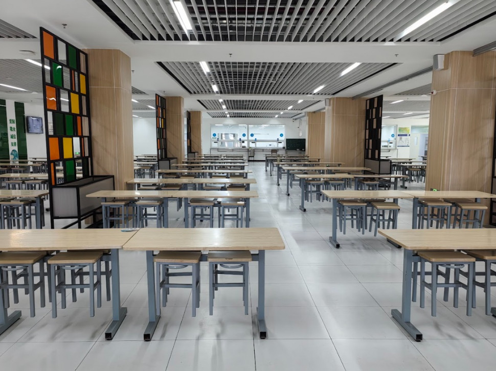 Первый профессиональный колледж Яньцин (Beijing Yanqing №1 Vocational High School), Пекин  