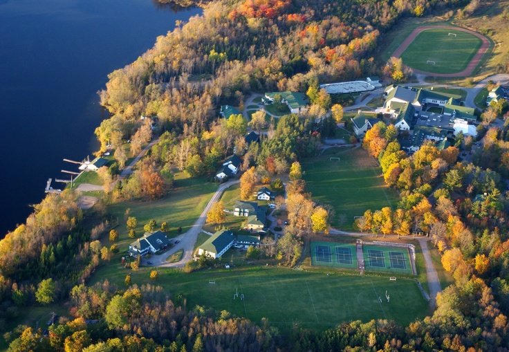 Школа Лейкфилд Колледж (Lakefield College School), Онтарио