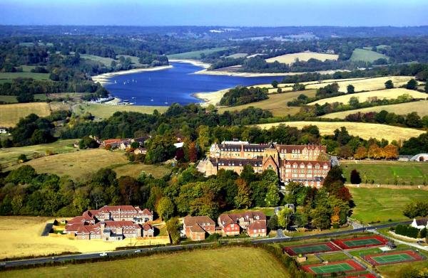 Ардингли Колледж (Ardingly College), Ардингли (лето)