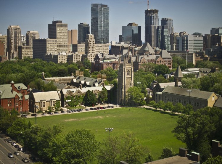 Университет Торонто (University of Toronto), Торонто