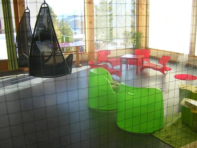 Лейзан Американ Скул (Leysin American School), Лейзан