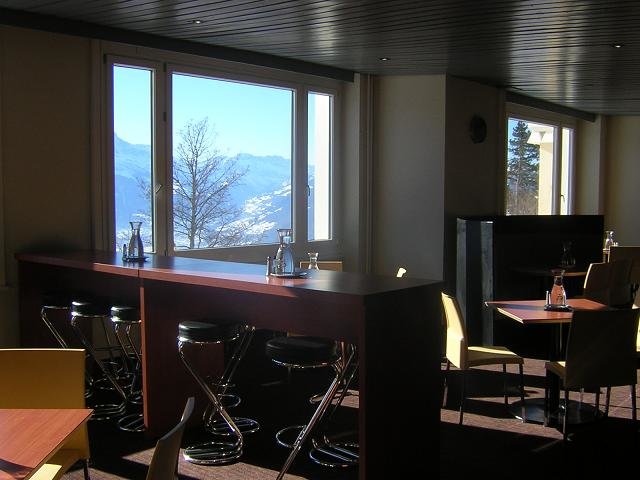 Лейзан Американ Скул (Leysin American School), Лейзан