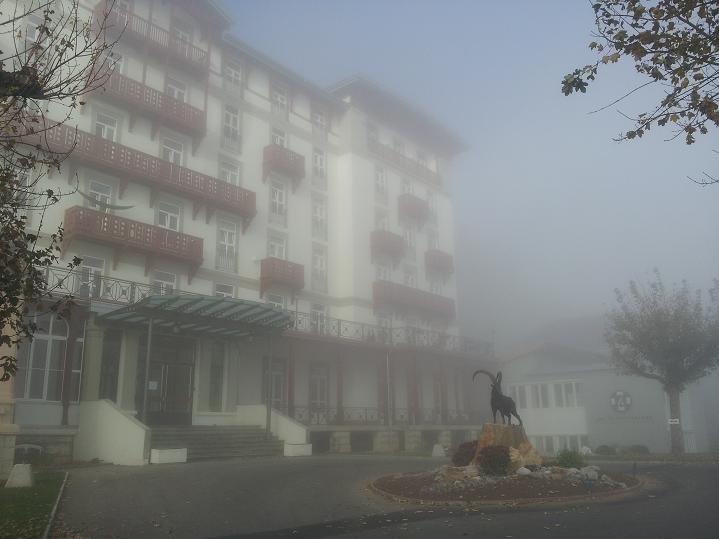Лейзан Американ Скул (Leysin American School), Лейзан