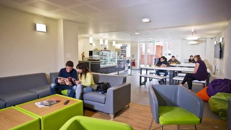 КЭТС Колледж (CATS College Canterbury), Кентербери