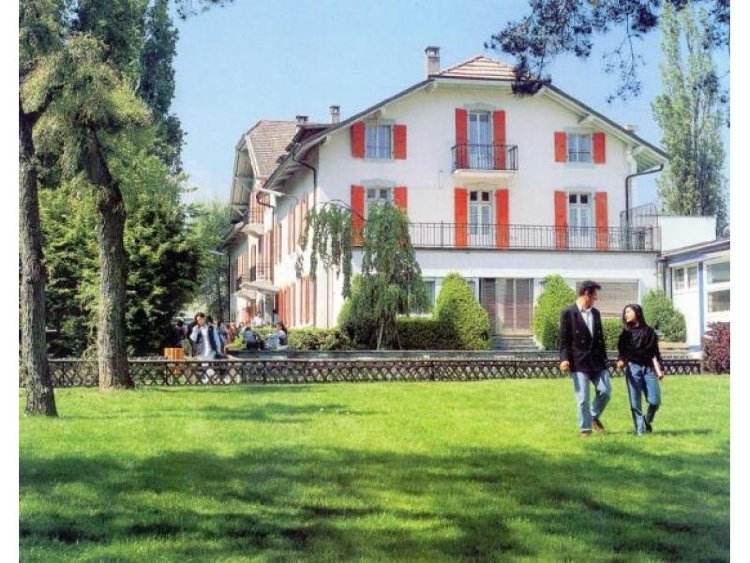 Колледж дю Леман лагерь (College du Leman), Версуа