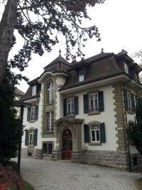 Международная школа Брийанмон лето (Brillantmont International School), Лозанна