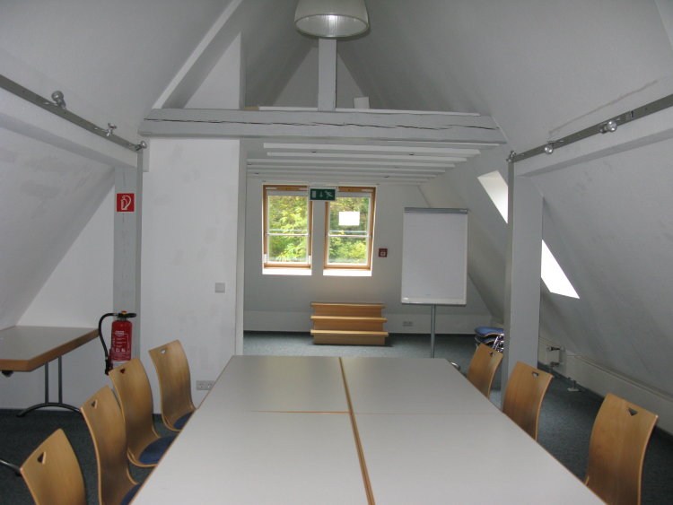 Гумбольдт-Институт (Humboldt - Institut), Bad Duerkheim